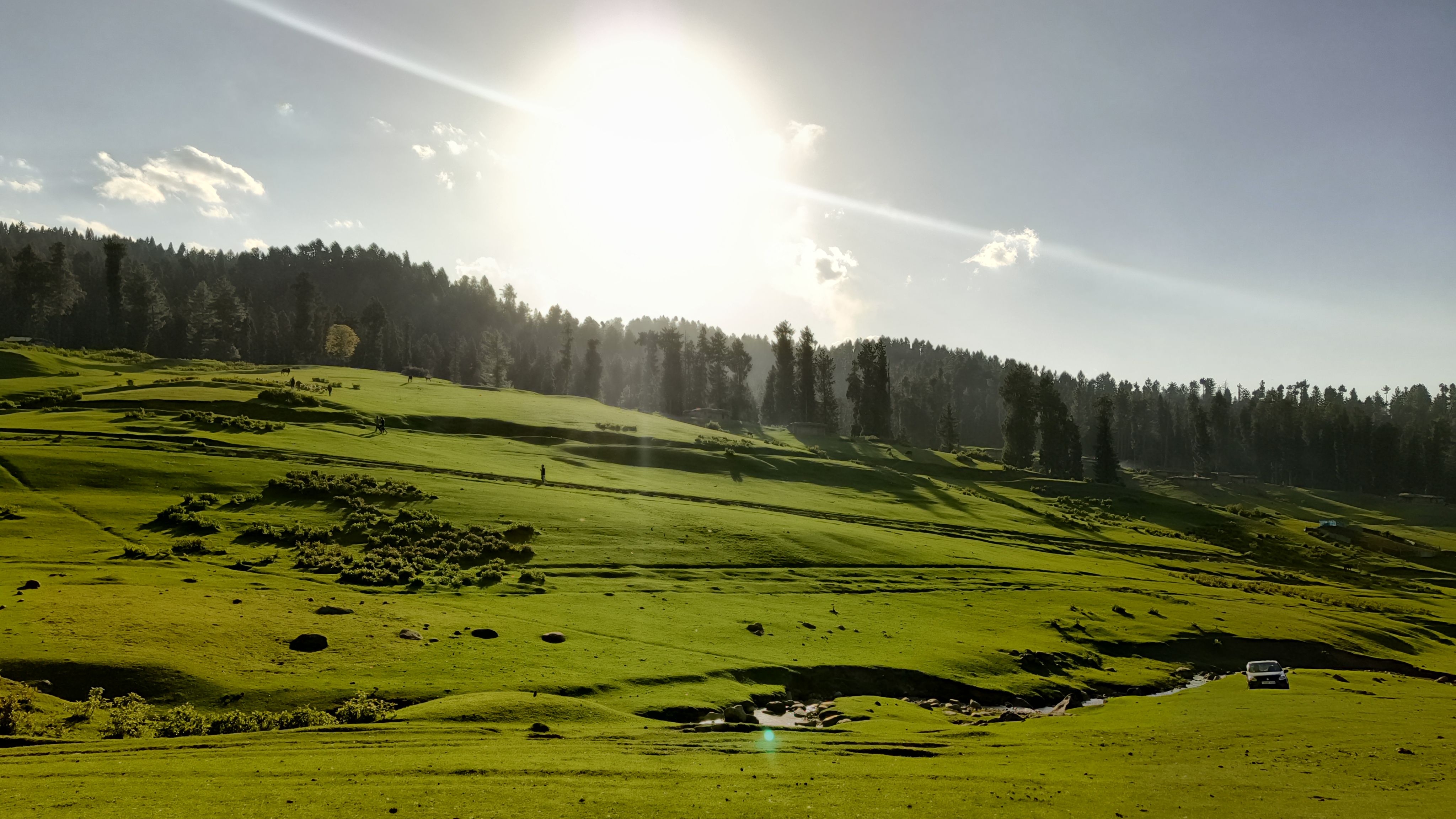 Scenic riverside retreat in Haijen